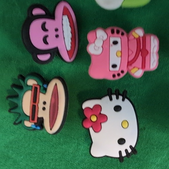 Crocs Jibbitz Bundle of 11 Kids Animated Characters Hello Kitty Monkeys Frog New - Picture 2 of 6